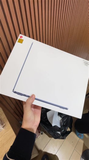 777$ 🤩Air M2 ថ្មីប្រអប់ធានា1ឆ្នាំបងប្អូន📤✅