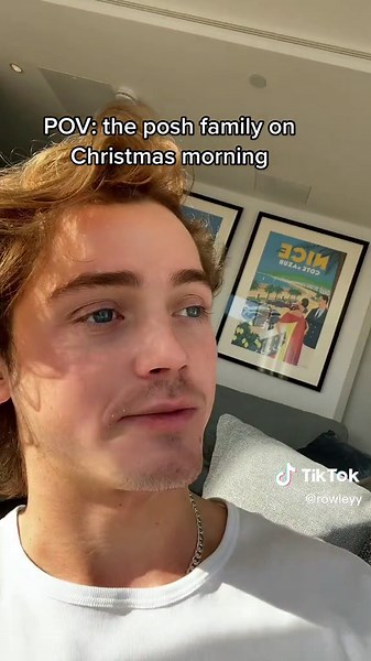 Peppa's Posh Christmas Morning Surprise