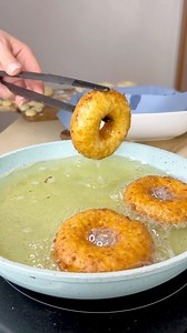 449K views · 4.4K reactions | Dievinu tuos varškės grūdelius… ir tas dvi dainuojančias padėjėjas藍 | Macarons Art | Facebook