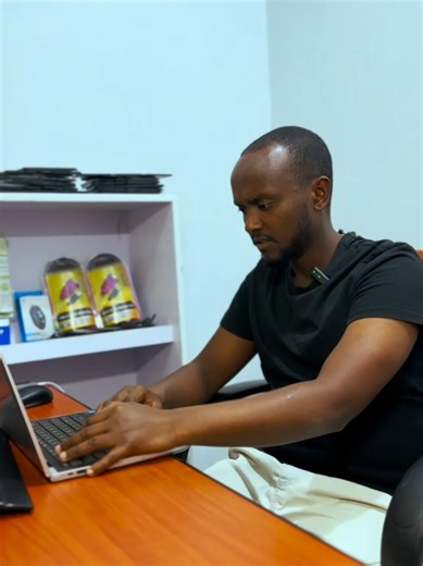 Laptop Battery Replacement Tips and Best Accessories