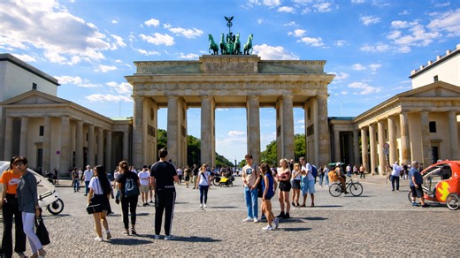 Why is Brandenburg Gate so famous?