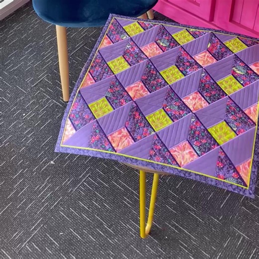 Create eye-catching texture and movement with the Diamond Dimension ITH Design. 🧵 This beautifully structured block is perfect for building a striking quilt or using as a standout feature on its own. ✔️ Includes 4x4, 5x5, 6x6, 7x7 and 8x8 hoop sizes ✔️ Use as a single block or combine into a full quilt ✔️ Designed to showcase fabric contrast and depth 👉 Explore the design here: https://swpea.com/products/diamond-dimension-block-or-quilt | Sweet Pea Machine Embroidery