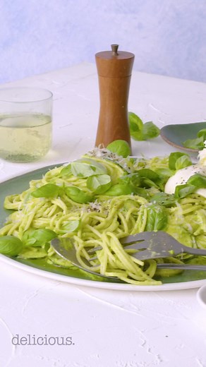 47K views · 383 reactions | Have tonight’s dinner ready in a flash with this fast and flavourful zucchini pesto pasta. Find the full recipe via the link here: https://bit.ly/3VWvKWV #delicious #makeitdelicious #deliciousfood #pestopasta #pastadishes #pestosauce #pestorecipe #pestolovers #zucchinipasta #zucchinirecipes #zucchininoodles | delicious. Australia | Facebook