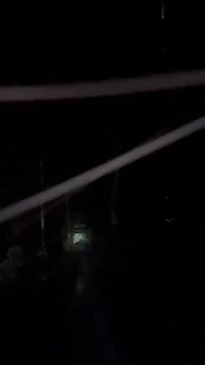 Video from Richard Sharpe in Siargao. Typhoon conditions From Tino setting in. | Robert Speta