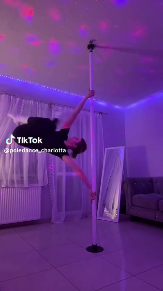 Pole Dance Techniques in Phoenix