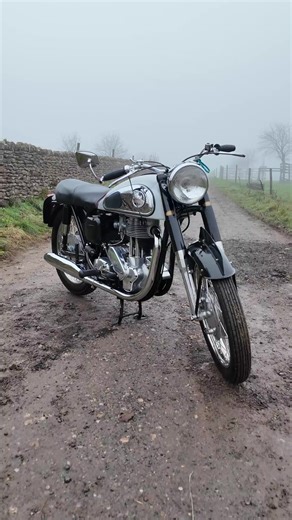 How to Start a 1960 Norton Model 50 Motorcycle