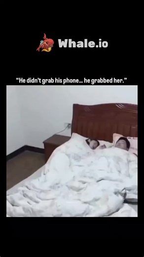 knowledge matrix on Instagram: "A short reel making waves on Instagram shows a man jolting awake during a fake bed-shaking moment, instinctively pulling his sleeping wife close to protect her, pushing the idea that real care matters more than money. Posted in late December 2025 by a viral clip curator, the video quickly crossed half a million views and thousands of likes as viewers connected with its emotional message. While many praised the gesture, others spotted tell-tale signs like the stage