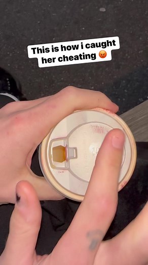 Gotta check the bottom #relationshipgoals #girlfriend #lifehacks #neveragain | Jelly