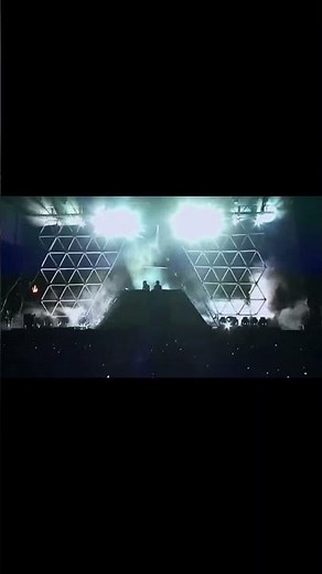 Alive 2007 concert #alive2007 #2007 #concert #thomasbangalter #guymanuel #daftpunk #electronicmusic