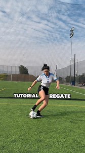 Aprende hacer este regate 😱⚽️ Enviasel@ a tu amig@ #regate #futbol #tutorial | Cata Freestyle