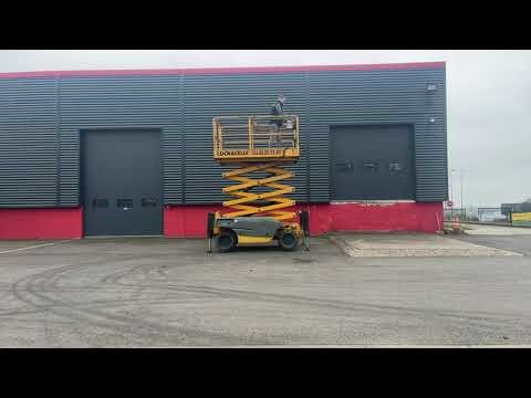 Used Scissor Lift 2011 Haulotte Compact 12 DX | equippo.com |