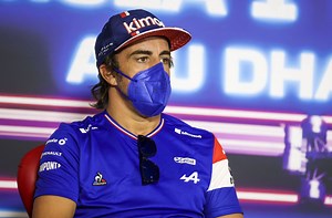 Fernando Alonso wants F1 fans to decide the fate of sprint races in 2022