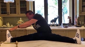 Arnold Schwarzenegger in hilarious advert for the Pump Club