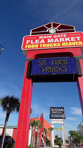 Come explore the biggest, air conditioned flea market in all of Central Florida! #MainGateFleaMarket #OrlandoTouristGuide #KissimmeeFL #Kissimmee #Fleamarket #thingstodoinorlando