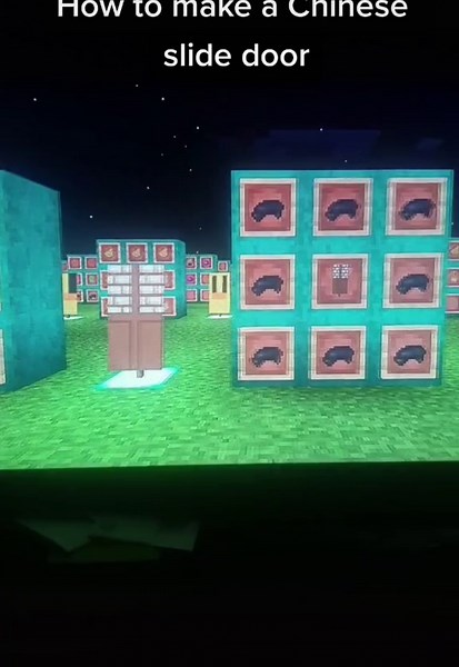How to make a Chinese slide door in minecraft! #minecrafttutorial #minecraft #foryoupage #foryou #gamingweek #askandyoushallrecieve