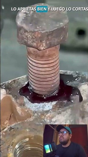 ✅How to thread a screw #mechanics #cars #workshop