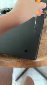 How to eject THe ps4 disc manualy ￼