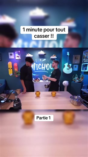 Michou détruit son studio avec ce concept #michou #mich #justriadh #concept #video #1minute #drole #funny #viral #crouton #fyp #funnymoment #hilarant