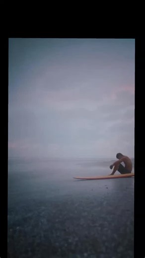 thecinemapawn on Instagram: "🎥🎬 Dear John (2010) John Tyree, a dedicated Special Forces soldier on leave, meets Savannah Curtis, a warm-hearted college student, during a summer at the beach in South Carolina. Their instant connection blossoms into a deep romance filled with late-night conversations, letters, and promises of a future together. When John’s leave ends, the two commit to a long-distance relationship, communicating through heartfelt handwritten letters that keep their love alive de