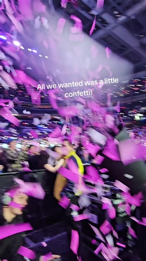 Confetti Cannon Experience at TWICE Concert