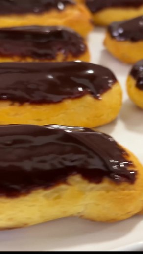 Rețetă de Eclere de Casă cu Cremă de Vanilie