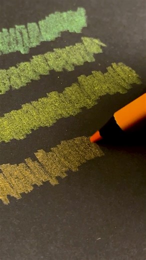 Bright ideas deserve bold color! Crayola Neon Colored Pencils and Neon Crayons bring electric energy to every page. From glowing greens to radiant pinks, these hues don’t just pop—they shine. ⚡🖍️ | Crayola