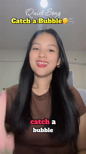Time to catch a bubble and quiet our voices... shhh! 🤫🎶 Perfect little song to bring the volume down and the calm up! 🫧 #CatchABubble #QuietTime #KidsMusic #fblifestyle #nurserysong #forkids #songforkids #NurseryRhymes #preschool #kindergarten #earlychildhoodeducation #kinderteacher #fbreelsfypシ゚viral #reelsfypシ #trendingreels #foryouシ #fyp #forkids #learning #singwithme #reels #trend #fypシ゚viral #foryouシ #viralpost #viral #loveteacherjes #learning | Love, Teacher Jes