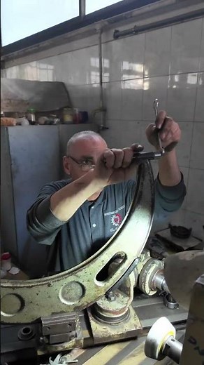 Micrometer repair and recalibration operation by our quality inspector ✅🏭#machining #repair