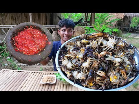 Dare To Eat ! Eat Raw Crabs