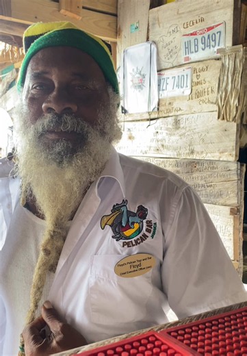 Imagine paying for a Red Stripe at your own bar 😭 Mr. Floyd reminding her who is the boss 🤣🍺 #floydspelicanbar #pelicanbar #justforlaughs #jamaicavibes