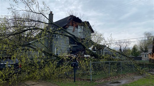 Homes damaged, power out after tornado in Otsego-Plainwell area