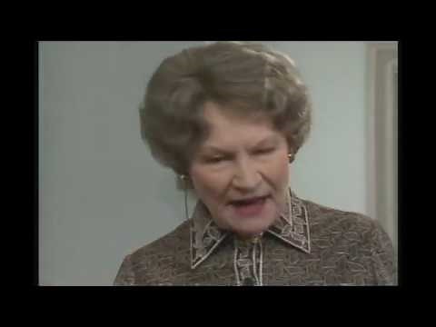 Annoying Hotel Guest - Mrs Richards - Fawlty Towers