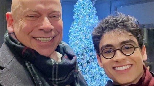 Leandro Karnal assume relacionamento com cantor 32 anos mais jovem