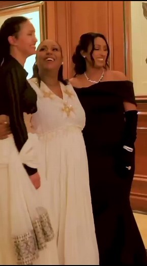 የሳያት እና ማህደር ታሪኮች በዳኝ ታሪኮች