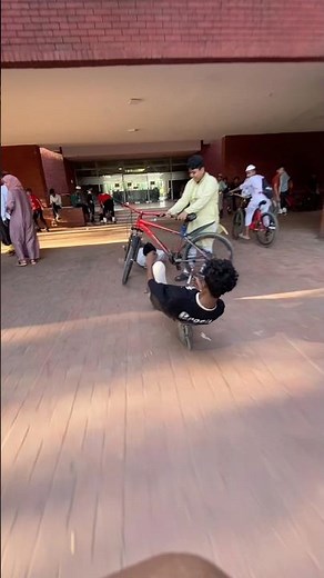 #publicreaction #skating #video #reels #viralshorts #sobujskating35 #skating #stunt