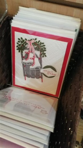 Roxanne Murdick has a wonderful selection of handmade Christmas cards here!🎄 | Earth, Wind, and Wire Studio and Rock Shop