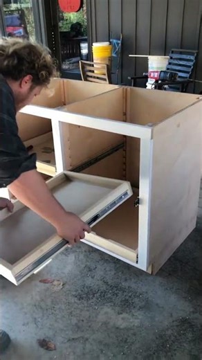 Removable soft-close heavy-duty drawer slides VK2053