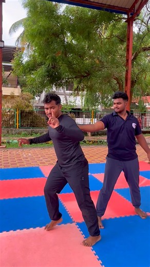 3 Seconds to Escape a Rear Shoulder Grab! 🥋 #selfdefense