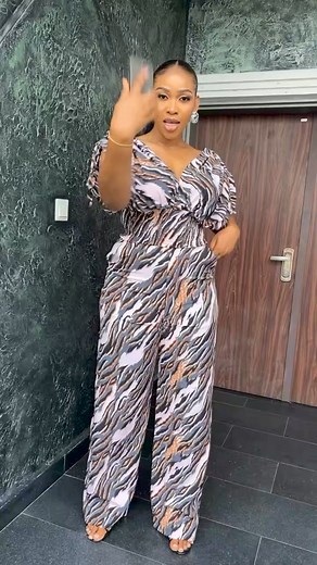 Recreate this outfits with small money 🥰 #reelsviralシ #reelsfypシ #reelsfacebook #fypシ #excelfabrics #fypシ゚ #fabricsvendorinlagos #virals #fashion #fypviralシ #viralpost2024 | Fashion Slayers