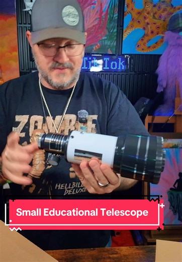 Pequeño telescopio educativo para principiantes