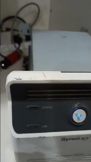 how can fix orange light blinking in Synology nas Box