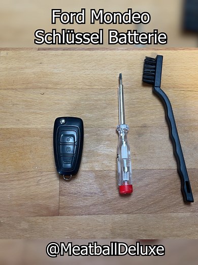 Ford Mondeo Schlüssel Batterie wechseln – Anleitung