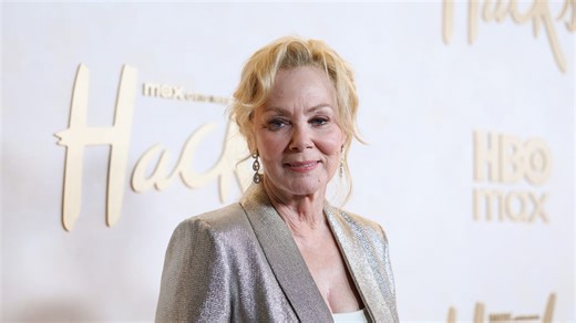 Jean Smart channels Hannah Einbinder's Ava Daniels at 'Hacks' premiere