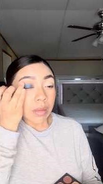 Maquillaje de ojo en tono azul 💙 #makeup #makeuptips #beuty #makeuptutorial #foryoupage
