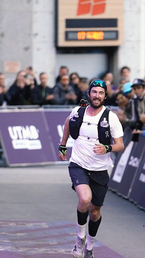 Karel Sabbe a dompté l'UTMB 🤩💥🇧🇪 Habitué aux aventures de plusieurs semaines sur les sentiers de randonnée les plus mythiques de la planète, Karel Sabbe s'est offert une "petite sortie" de 175 km autour du Mont-Blanc pour prendre, au final, la 52e place, en 25h09. Bravo 👏 | Belgium Running