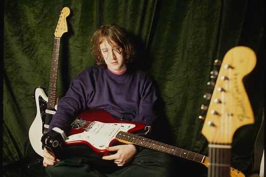 My Bloody Valentine Guitar Sound: 4 Shoegaze Secrets from Kevin Shields Pedalboard - The Bold Musician