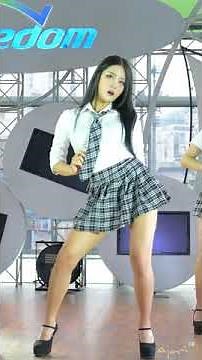 180401 걸크러쉬 Girl Crush 보미 _ 모모랜드 뿜뿜 _ 직캠 fancam