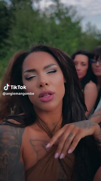 Angie Mangombe na TikTok