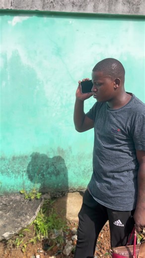 Es filles de la cour : #gabon🇬🇦 #viralditiktok @Prince🤴🇬🇦🇪🇸 @SANTOZA HM officiel @Mandibule glacée le comédien @Chisombenjamin13 🇬🇦🇳🇬