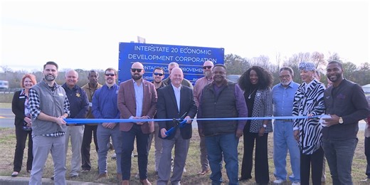 Monroe city officials cut ribbon on I-20 Frontage Roads Improvement project